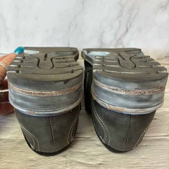 Naot Men's Manyara Nubuck Leather Slip On Shoe - Picture 7 of 16